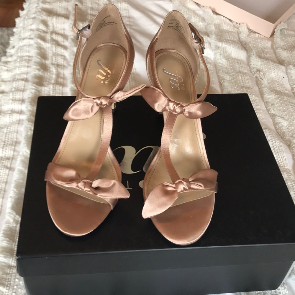 The Fix Blush bow t-strap heels NEVER WORN